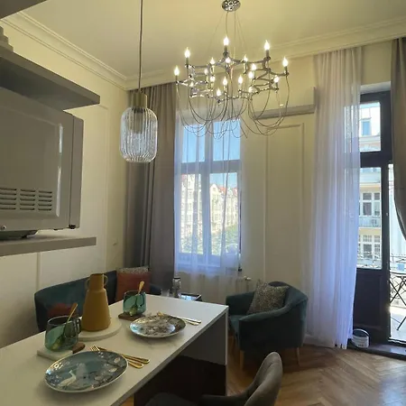 Teatralny Gdanska No.81 بيدغوستيا