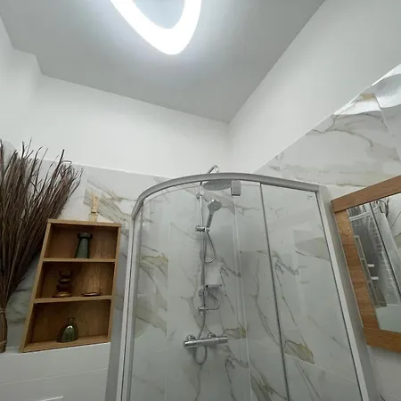 アパート Teatralny Gdanska No.81